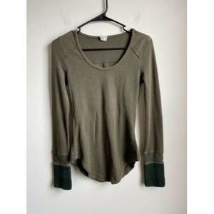 We the Free Top Womens Small Waffle Knit Khaki Long Sleeve Scoop Neck Boho